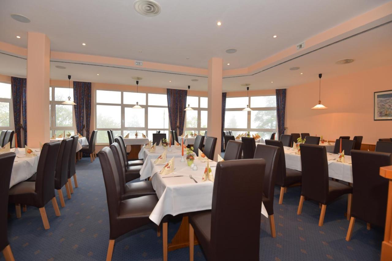 Hotel Am Wald -Garni- Elgersburg ภายนอก รูปภาพ