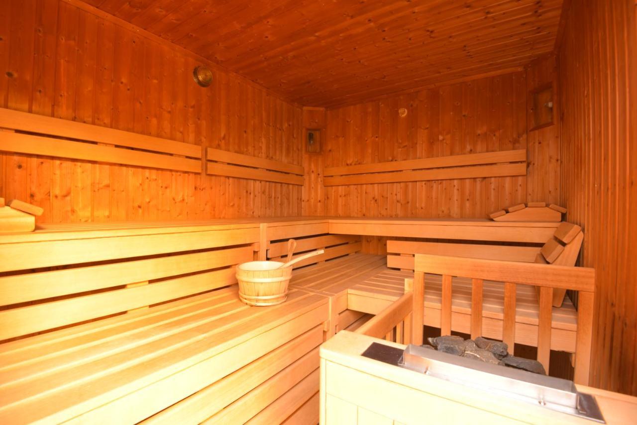 Hotel Am Wald -Garni- Elgersburg ภายนอก รูปภาพ
