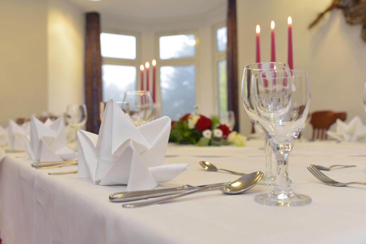 Hotel Am Wald -Garni- Elgersburg ภายนอก รูปภาพ